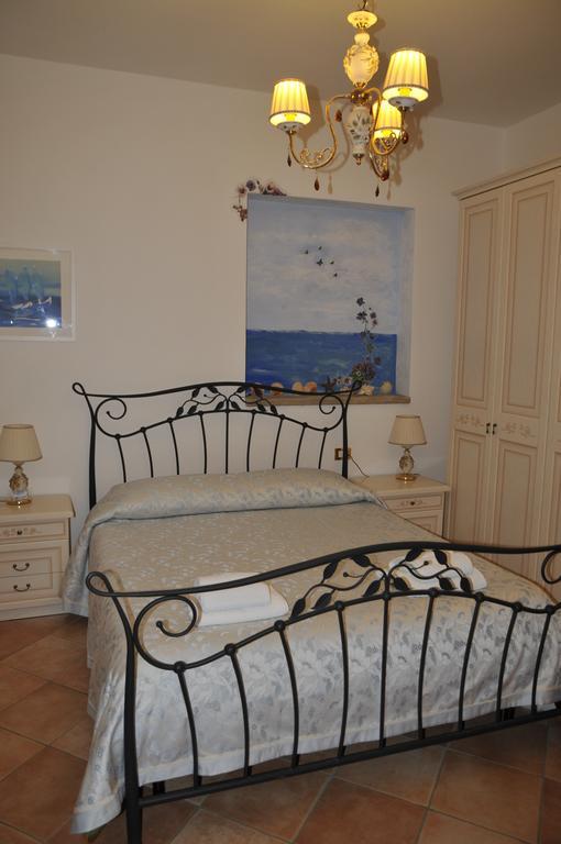 Viola Di Mare Rooms And Parking Termoli Pokój zdjęcie